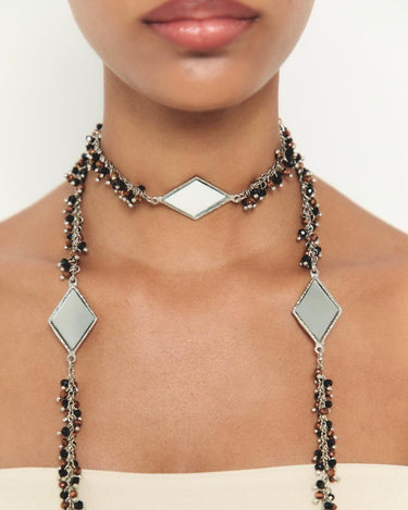 Collar Sira 9