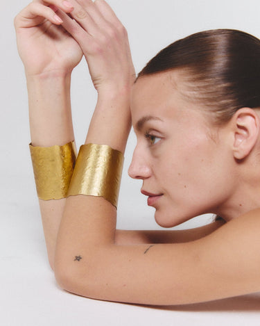 Brazalete Mut oro - SACH ATELIER